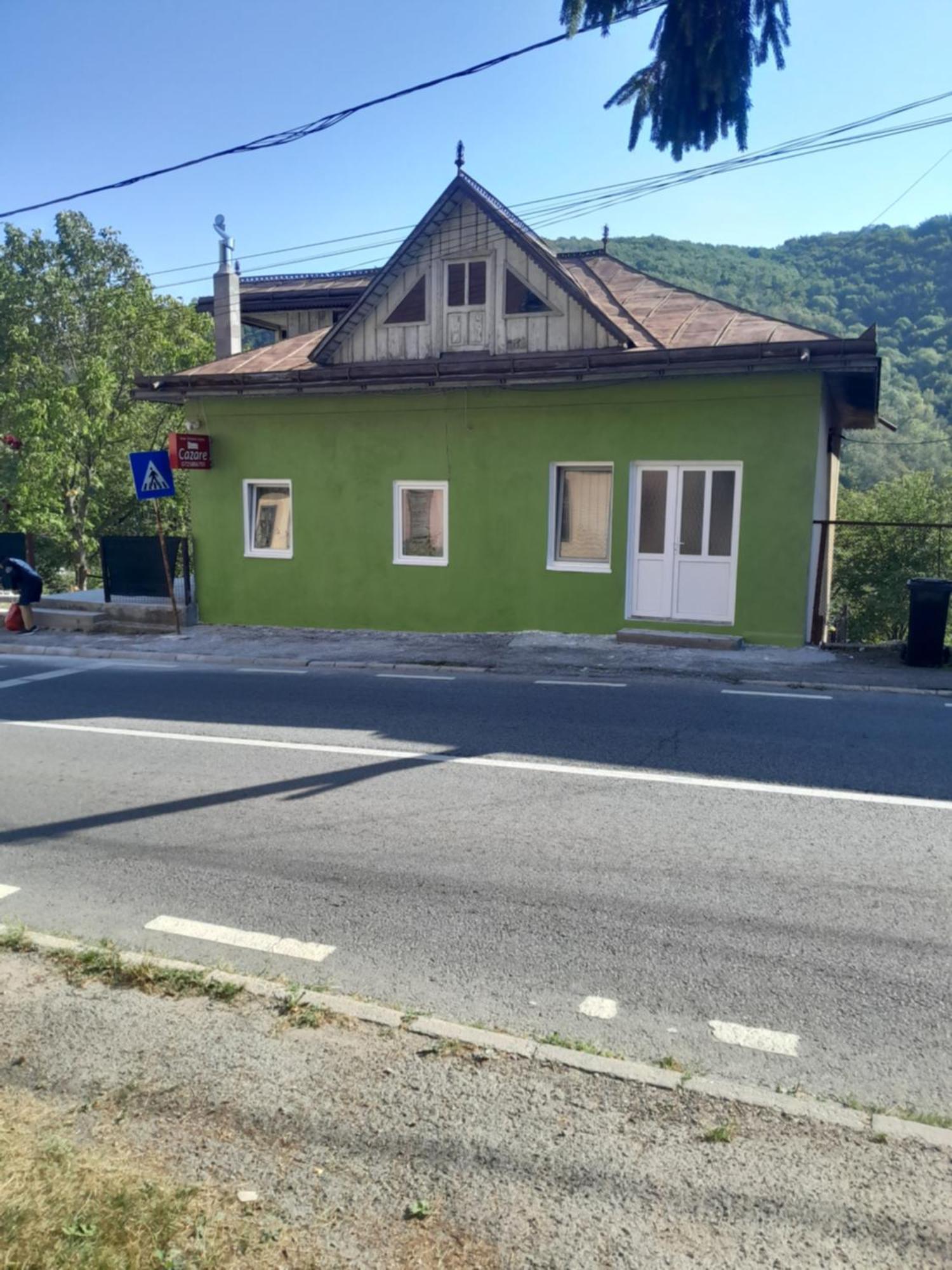 Отель Casa Victoria Анина Экстерьер фото